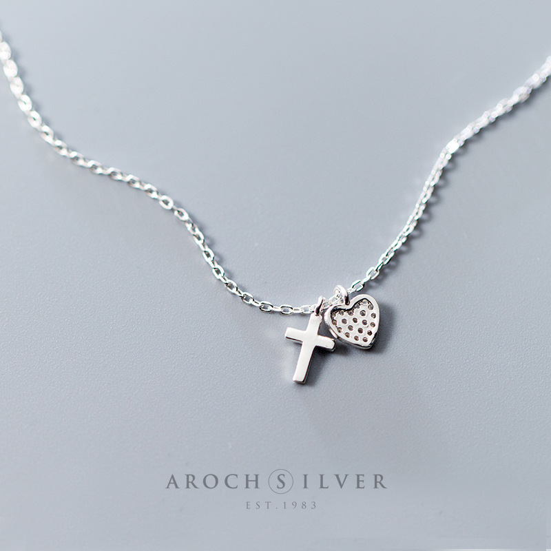 Collar de plata s925 mujer temperamento coreano pequeño diamante fresco amor crucifijo colgante corto cadena clavícula D4770