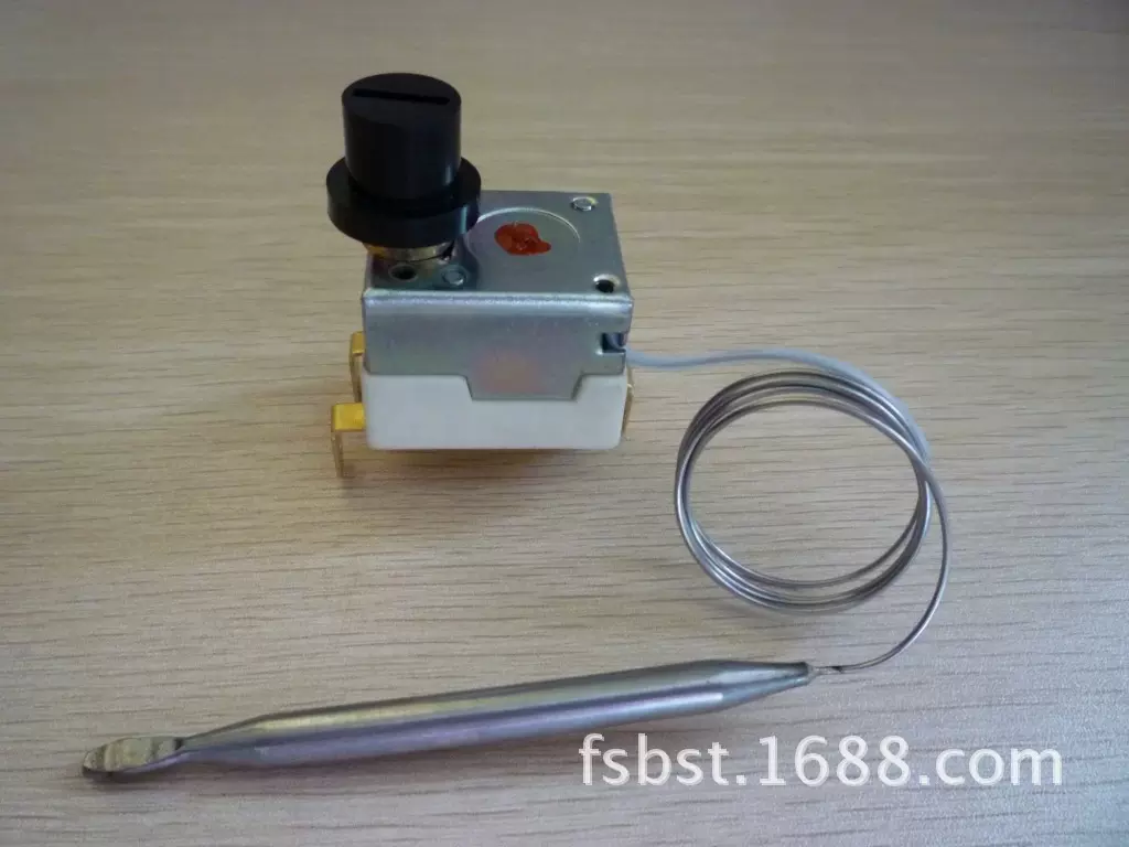 供应液胀式保护器