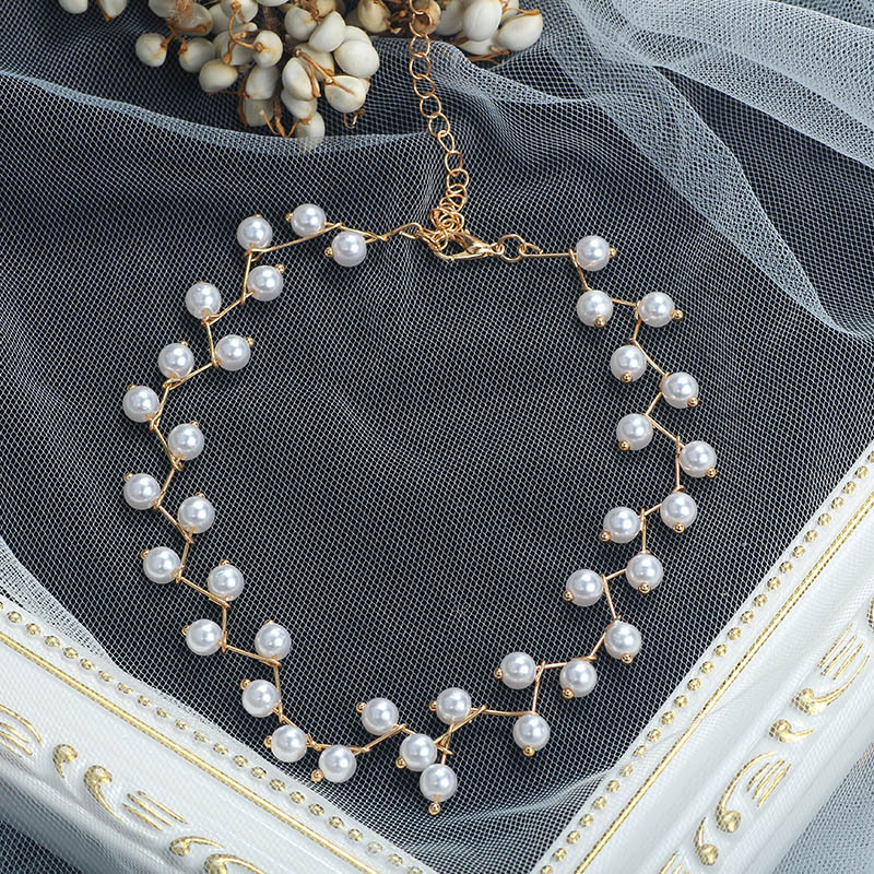 Simple Style Solid Color Imitation Pearl Women's Choker display picture 5