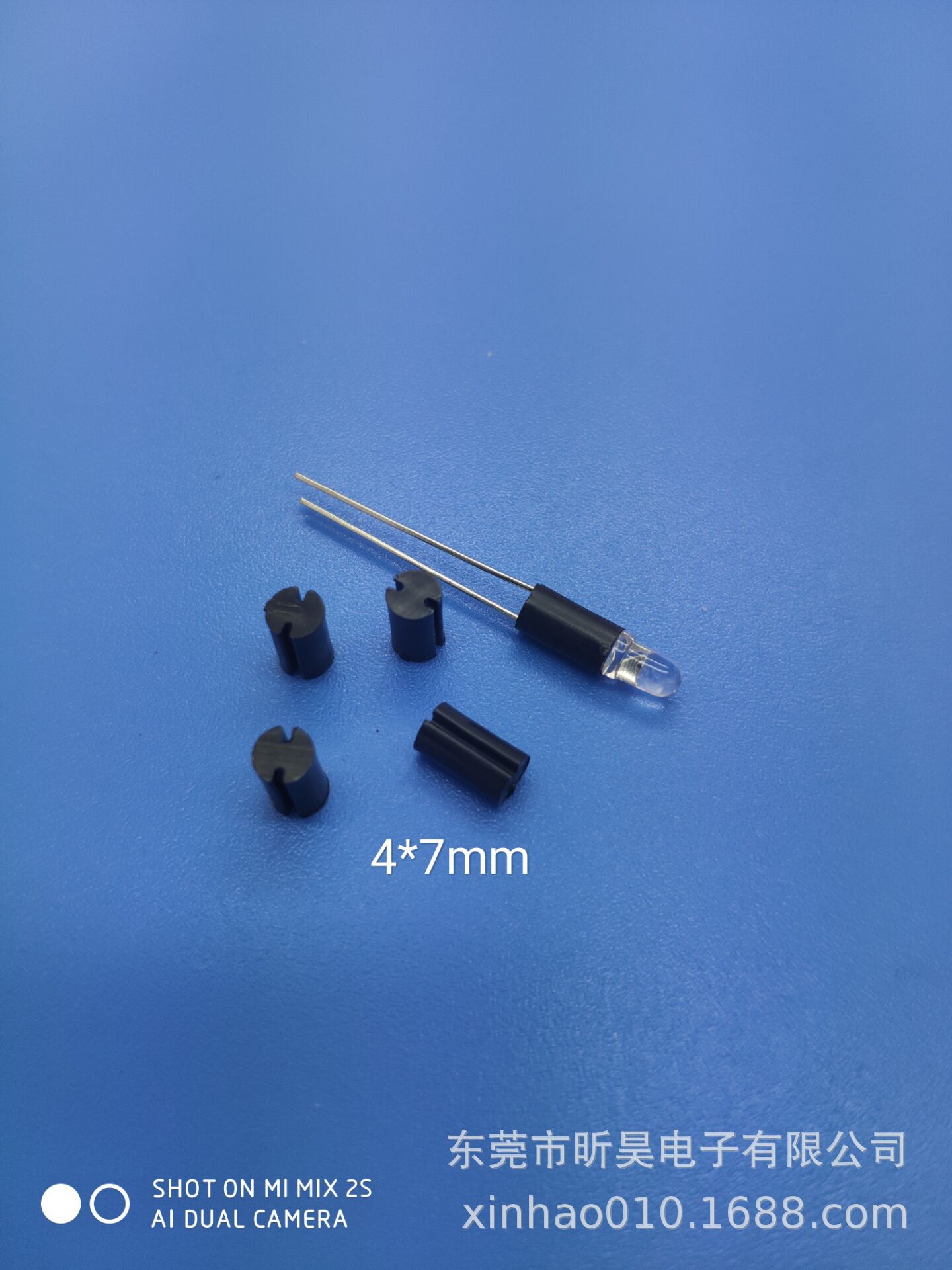 厂家直销LED间隔柱  带槽间隔柱 黑色双坑间隔柱 绝缘隔离柱