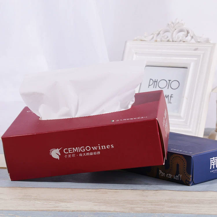 Трехслойная рекламная прокачка бумаги на заказ логотипа бесплатно дизайн салфетки с печатью пустая местная древесная масса 12*12cm