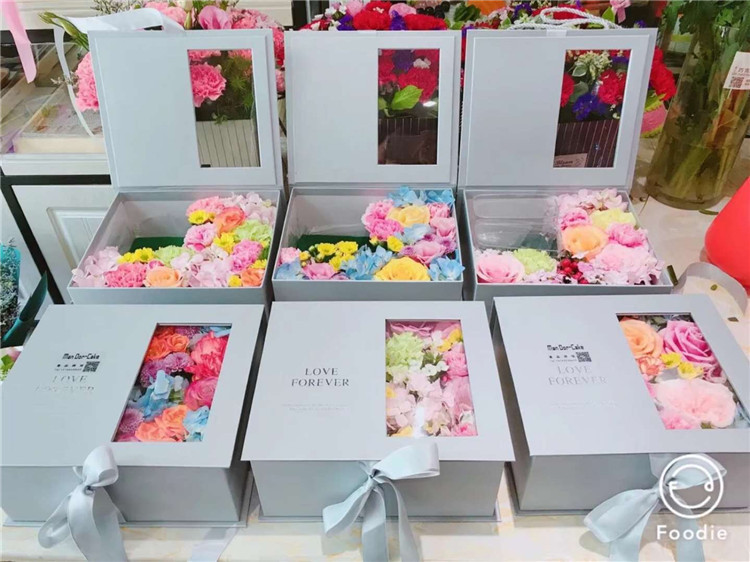 TikTok embalaje de regalo sorpresa floristería suministros al por mayor Misteriosa caja de regalo de mezcla a mano media ventana amor carta caja flor embalaje