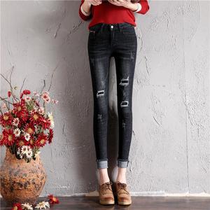 Black hole jeans autumn women wear nine points Korean