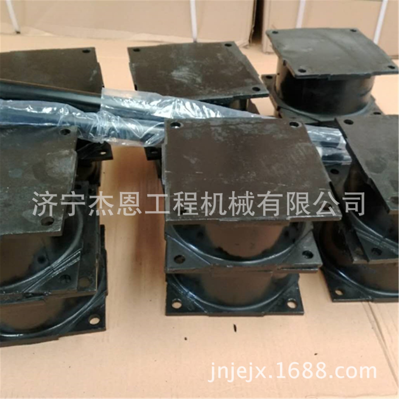 SR22M压路机减震块 263-83-30000 山推压路机配件 山推压路机配件