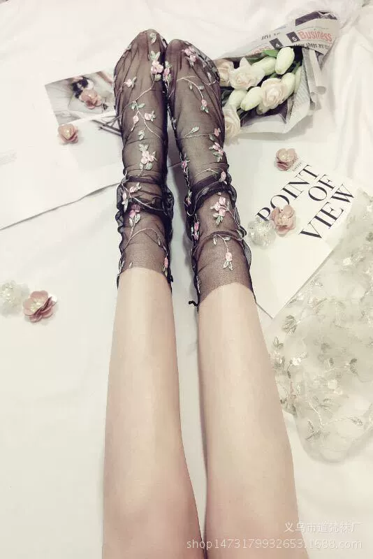 Embroidered Floral Mesh Socks, Spring–Summer Sheer Gauze, One Size (Black/White)