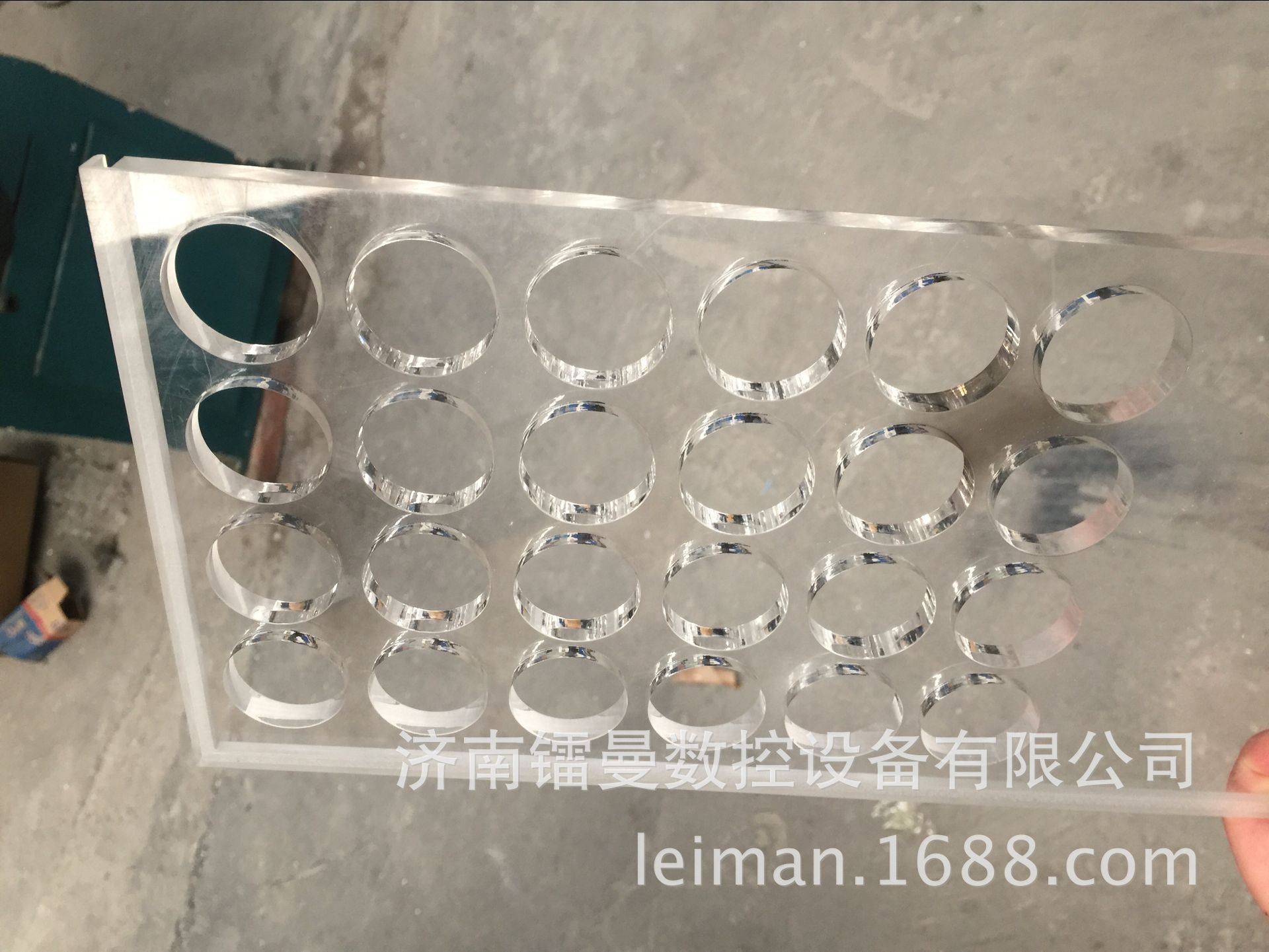 2696C718DA3506AAA69C2B175C8F3A