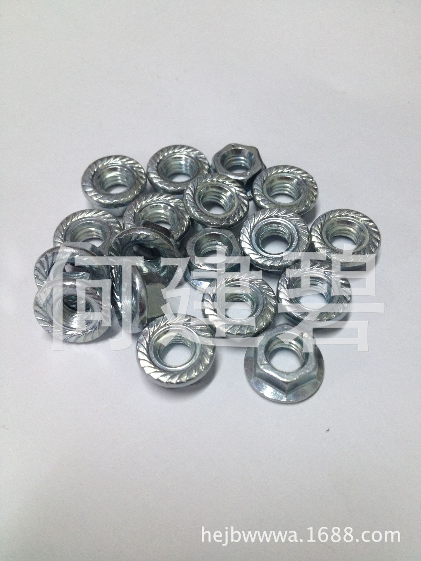 供应法兰螺母  GB6177 六角法兰面螺母 锁紧螺母 防滑螺母