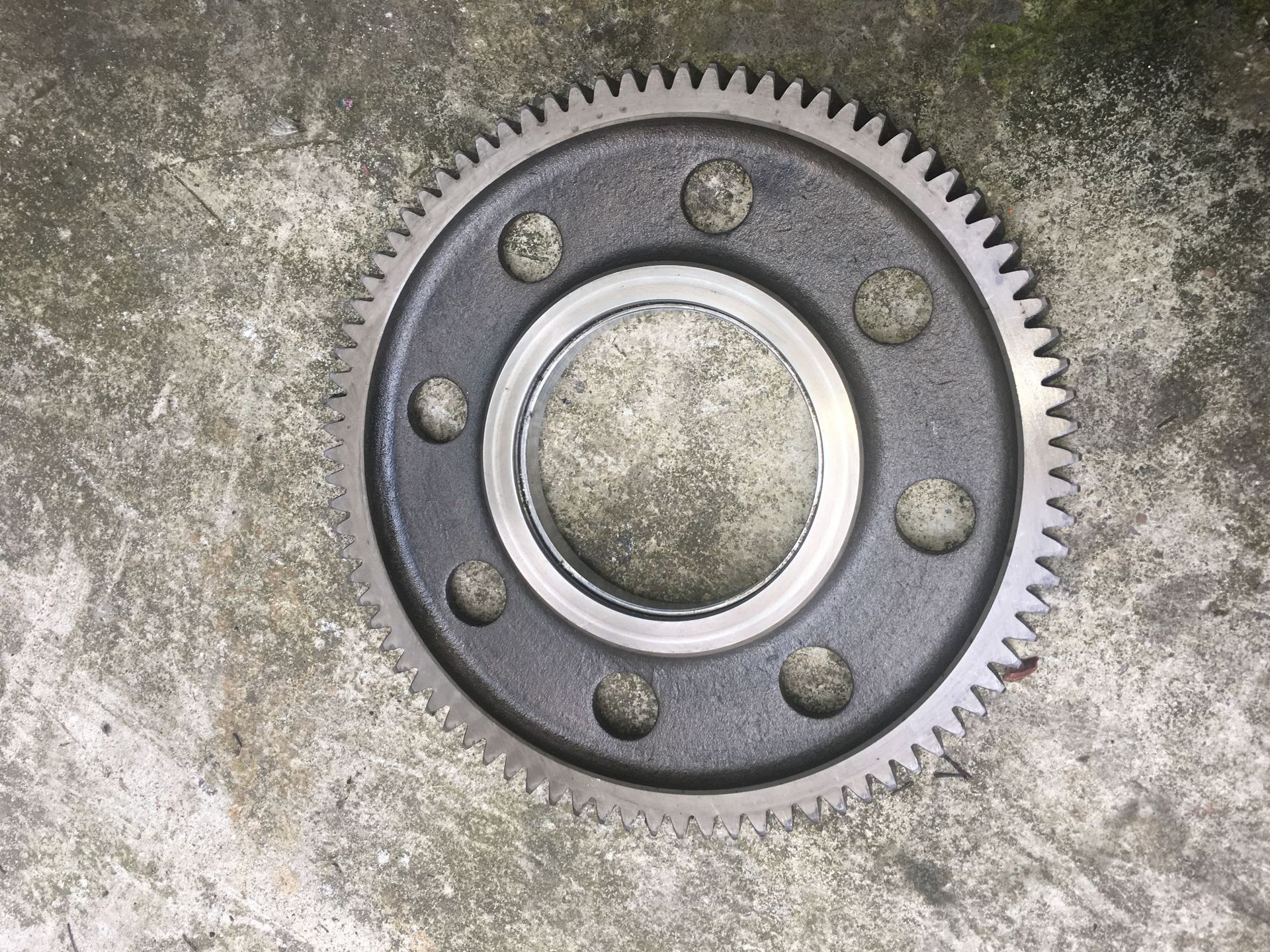 供应沃尔沃TAD1643VE发动机齿轮8131123