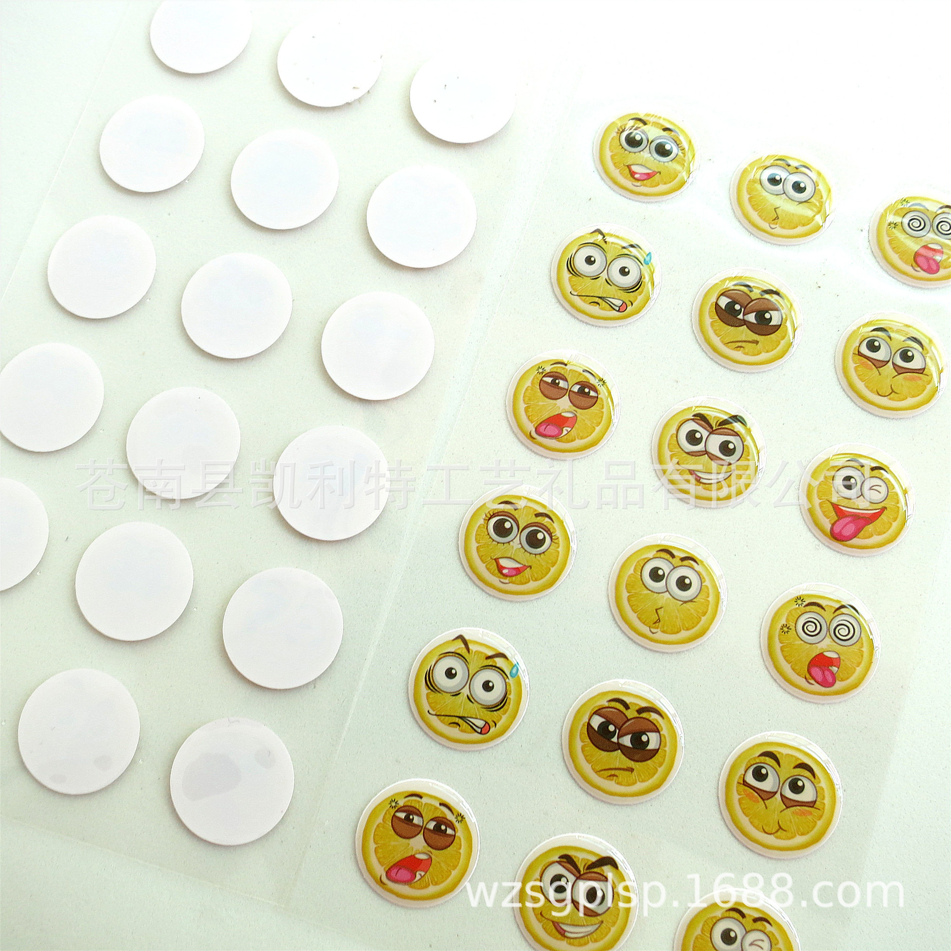 厂家做卡通表情贴纸 儿童卡通圆形滴胶贴纸 PVC环氧树脂滴塑贴