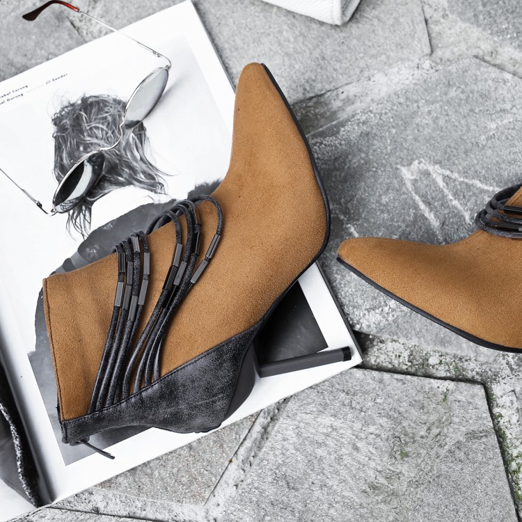 Pointed Toe Detail