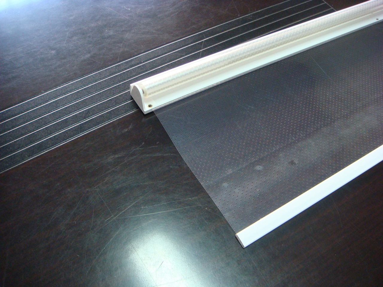 厂家直销 冷藏展示柜夜幕帘 弹簧式透明夜幕帘 超市柜拉帘批发