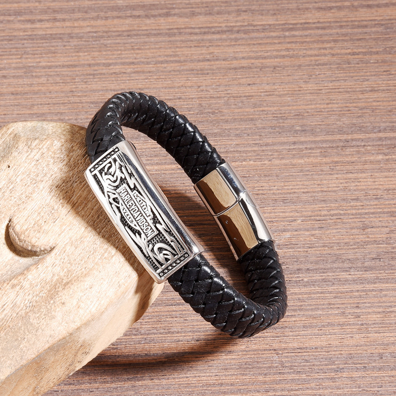 Korean style fashion personality men's bracelet shield leather woven bracelet factory direct MLS Korean style fashion personality men's bracelet shield leather woven bracelet factory direct MLS