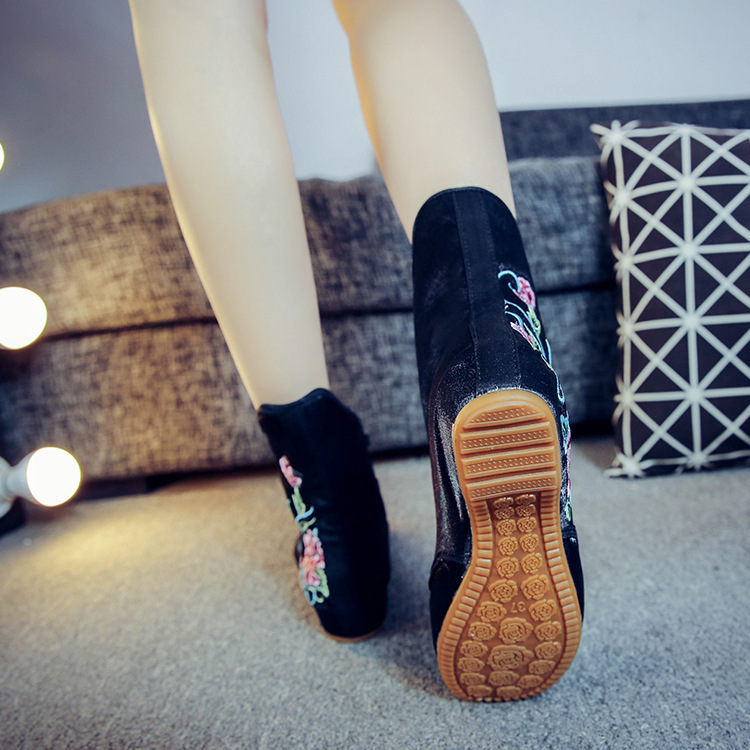 Bottes femme en Satin de soie - Ref 3355124 Image 3