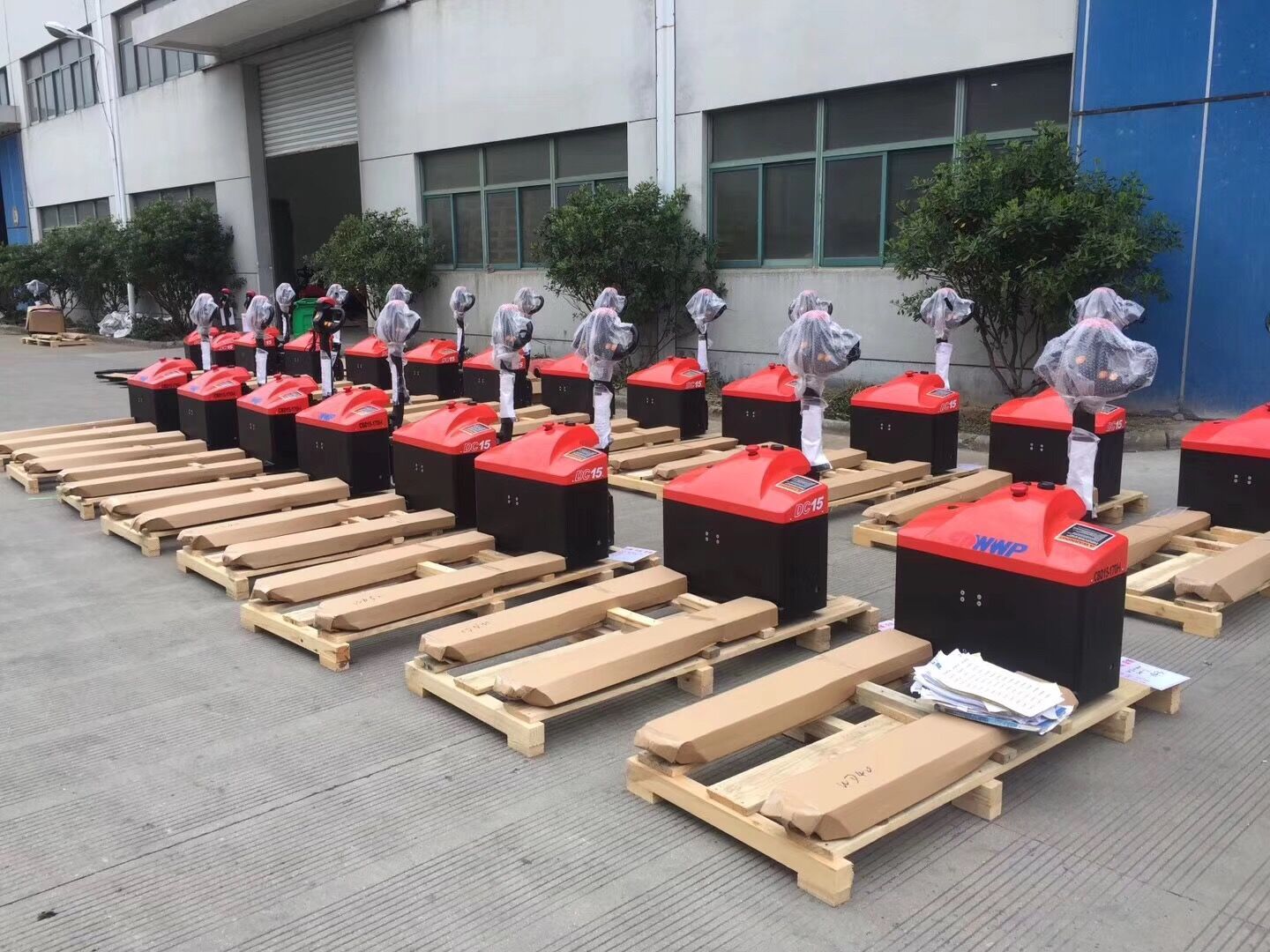 ���ֲ泵���ⶫݸ���е綯�泵���ڹ��������ֻ��綯�泵���̳�