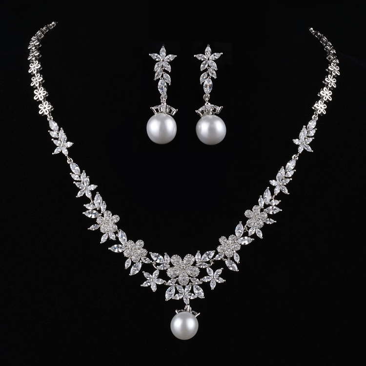 necklace from pearl