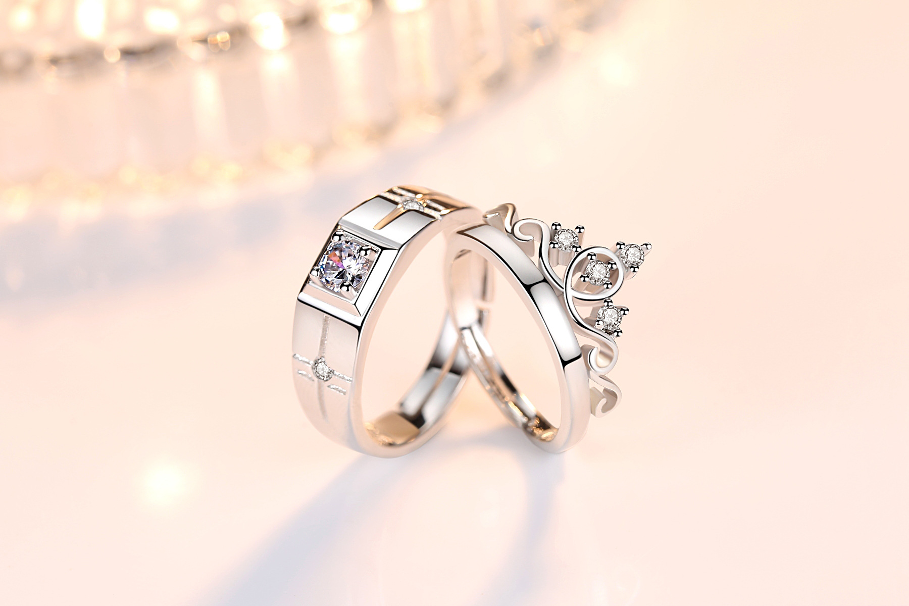 Korean Couple Ring Men And Women Crown Copper Ring Wholesale display picture 2