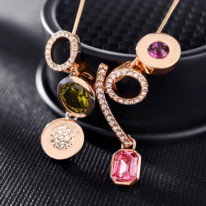 ŷ��ʱ�����ʲ�ɫ�µ���ˮ������Ů�����������̿����� 60833