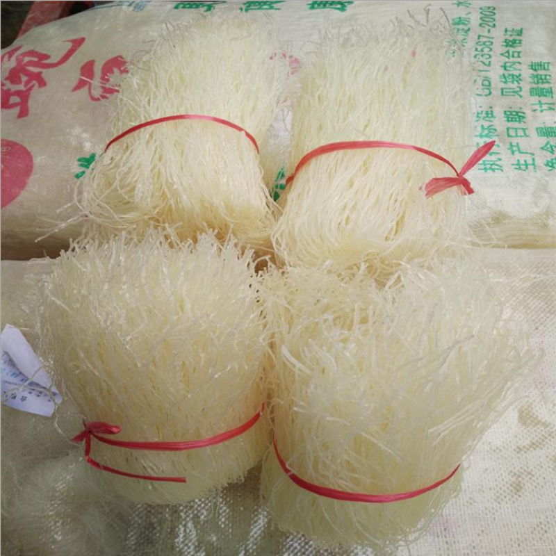 地摊豌豆粉丝10元3把销售模式 红薯粉丝 豌豆粉丝 批发厂家跑江湖|ms