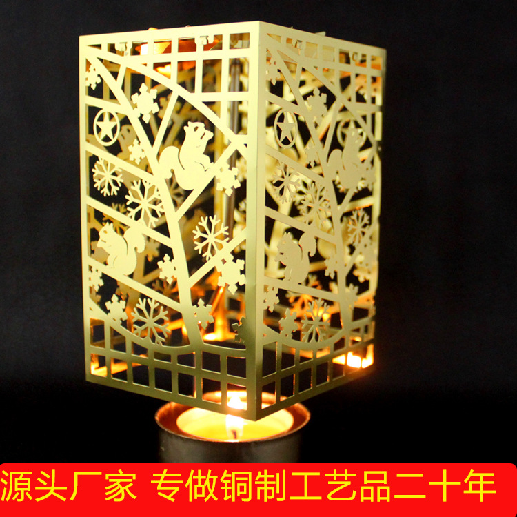 飞腾厂家直销方形旋转镂空金属烛台金色款式圣诞节装饰品定做批发|ru