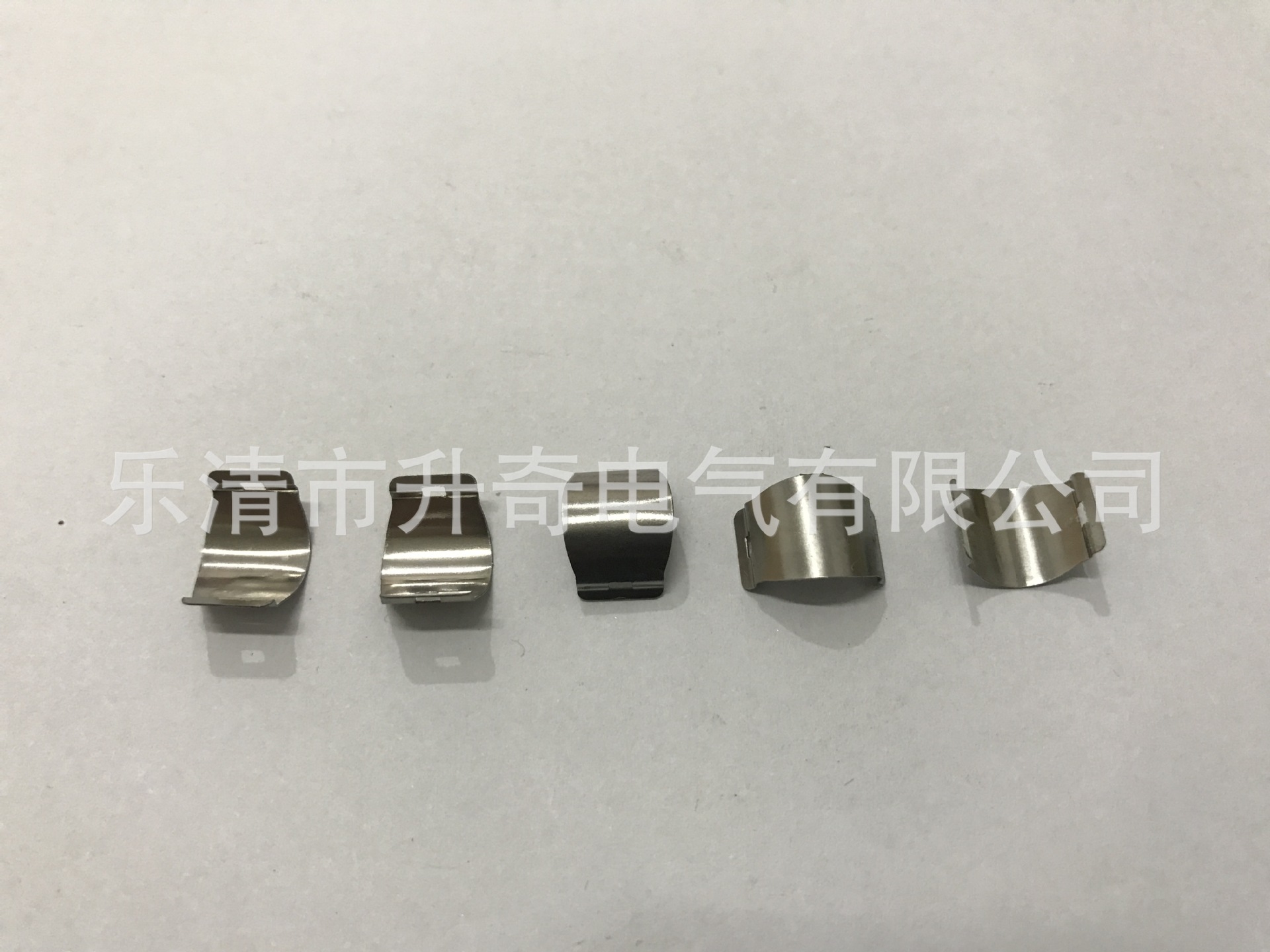 不锈钢五金冲压件汽车大灯五金配件家电五金配件卡扣弹片支架面板