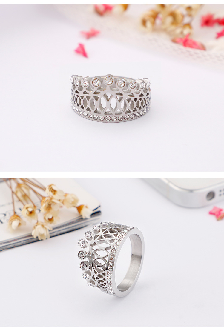 Simple Style Crown 18K Gold Plated Titanium Steel Wholesale display picture 4