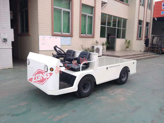 电动运输拖车 3吨无轨电动平板车 可牵引式