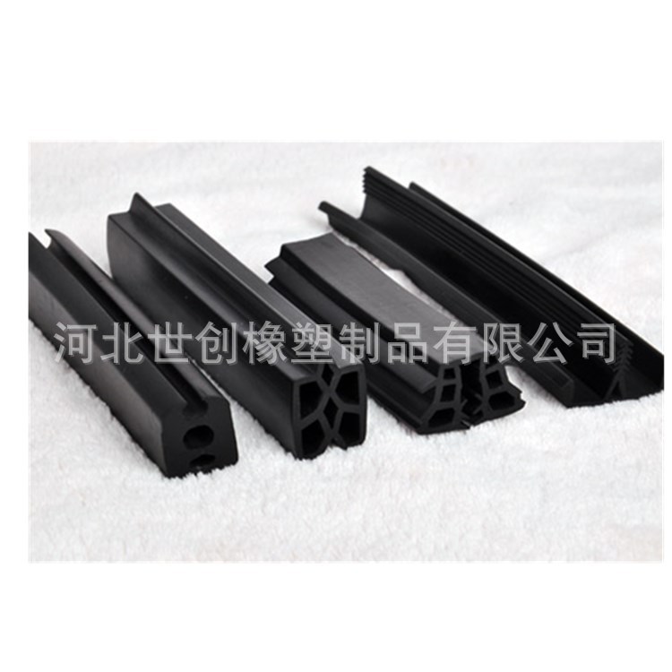工厂 门底门缝密封条   三元乙丙  橡胶发泡密封条