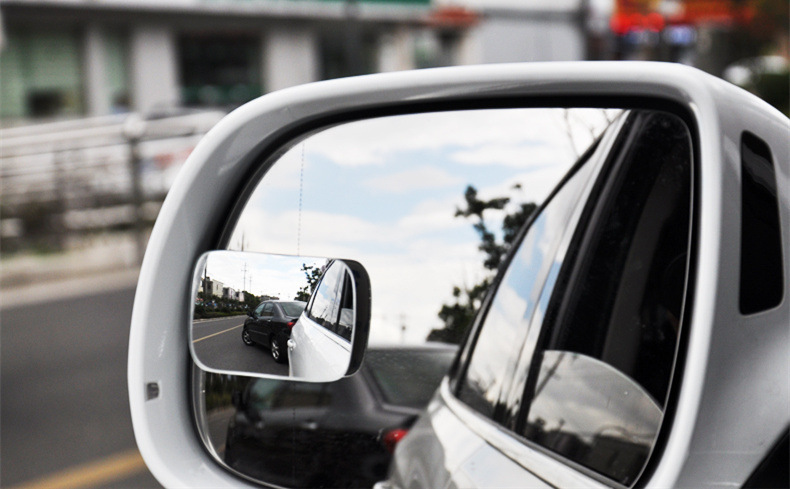 Car Small Round Mirror, Reversing Mirror, High-Definition Frameless Blind Spot Mirror, Wide-Angle Auxiliary Rearview Mirror, Practical Car Accessory