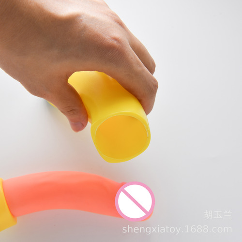 Cross-border man-made toy squirting water banana turns into a big bird model Hen Party bachelor party sexy banana props