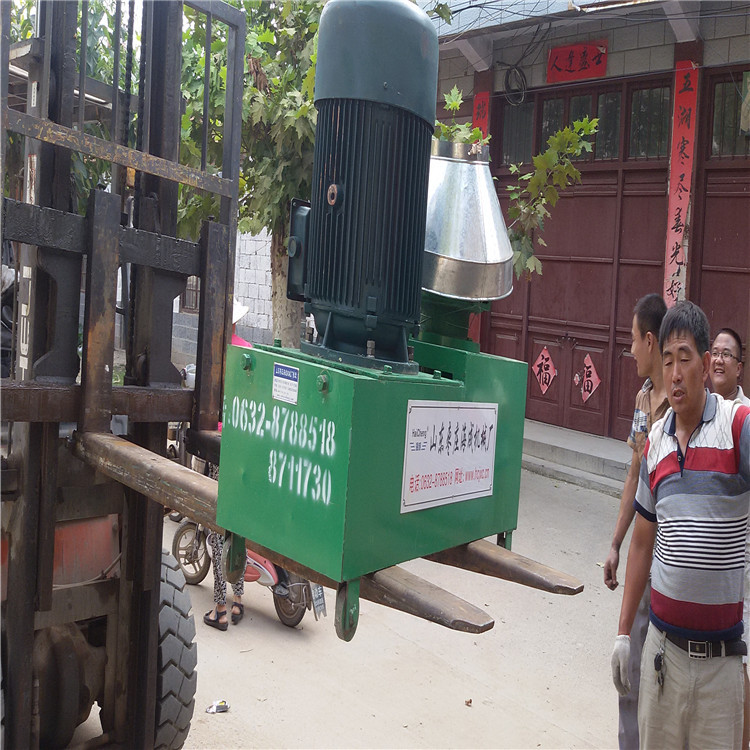 小型饲料颗粒机价格？颗粒机视频？饲草颗粒机 兔饲料颗粒机价格