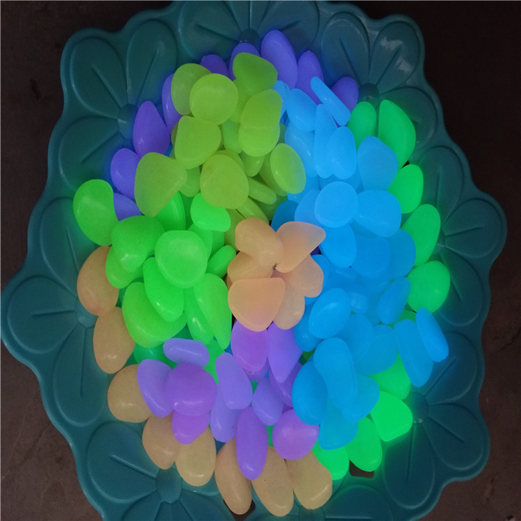 多色夜光石 鱼缸造景发光石 夜光鹅卵石 水族箱夜光石批发.