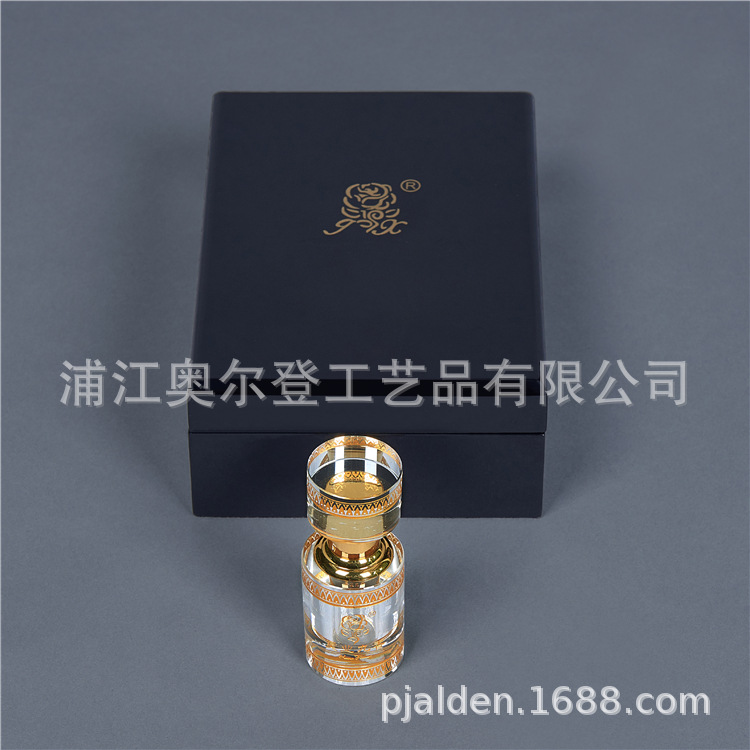 Customized gold and silver embossed processed wooden boxes, rose essential oil crystal bottle wooden boxes, ginseng packaging custom gift wooden boxes wholesale detail image 3