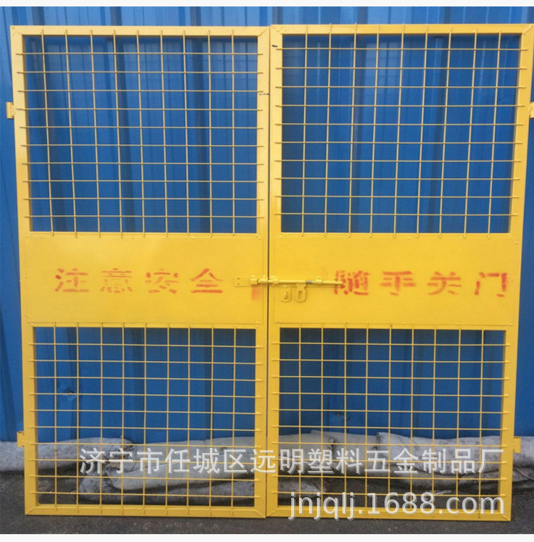 施工电梯安全防护门 建筑工地电梯井口防护 人货电梯升降机安全门