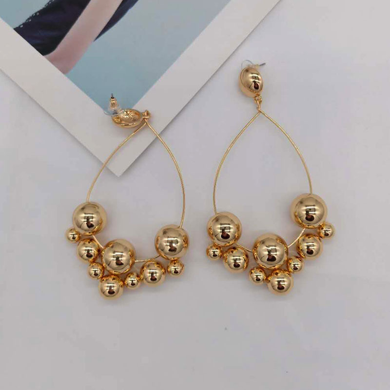 New European And American Baroque Style Metal Ball Geometry Wild Fashion Temperament Exaggerated Long Earrings Street Shooting display picture 2