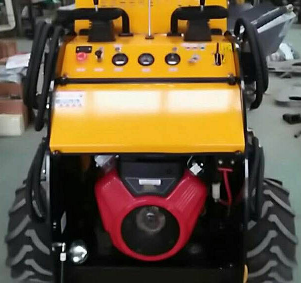 小型滑移装载机