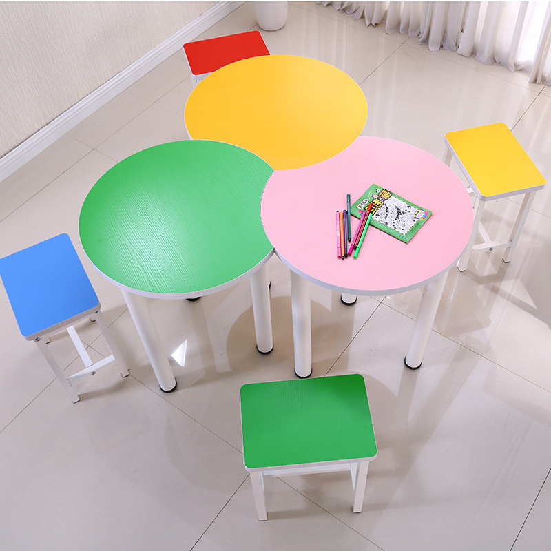 學校培訓班創意課桌椅套裝中小學生彩色輔導班美術課桌椅廠家批發