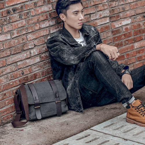 Factory direct sales handbag canvas shoulder bag crossbody bag men's fashion trendy bag casual Korean version IPAD casual bag