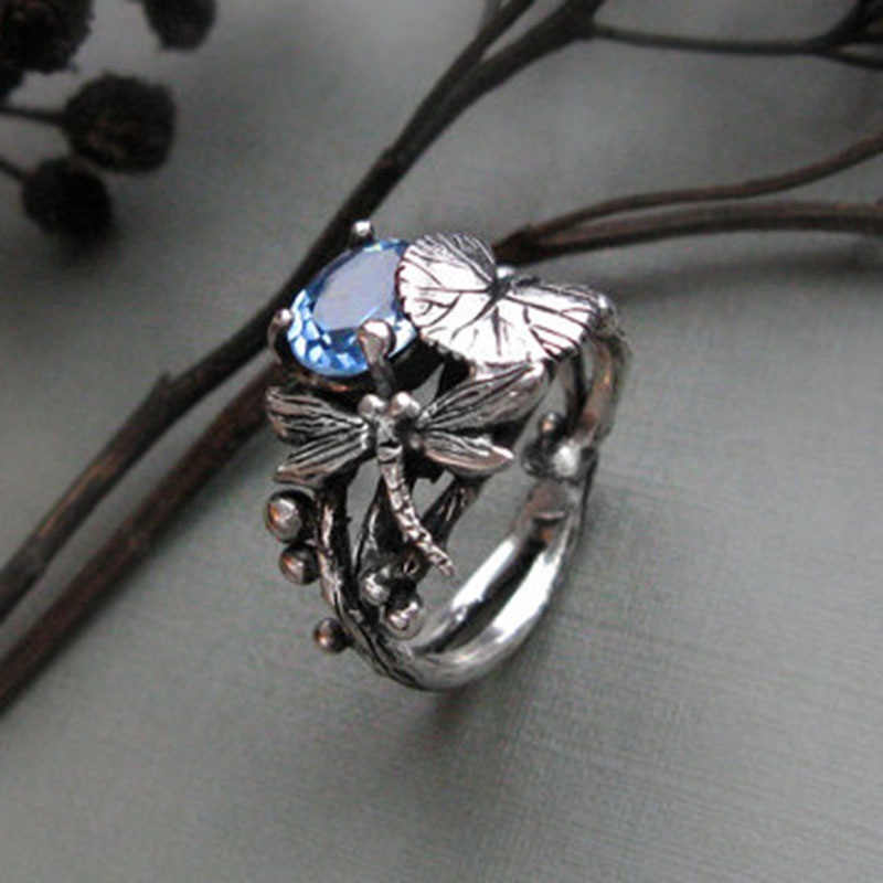 Retro Flower Dragonfly Alloy Inlay Artificial Gemstones Women's Rings display picture 5