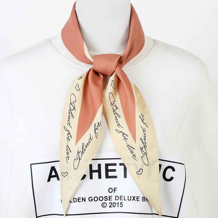 韩国chic菱形巾小丝巾 时尚复古撞色尖角领巾新款印花职业围巾