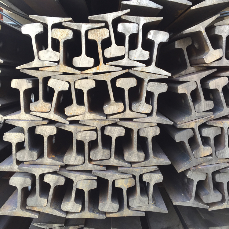 轻轨12kg钢轨路轨轨道钢龙门吊机行车轨道矿山车轨广东佛山现货