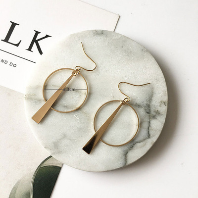 E90 the republic of korea Europe and America Earrings temperament Simple Retro have more cash than can be accounted for Geometry circle Earrings Ear line Ear Studs Earrings