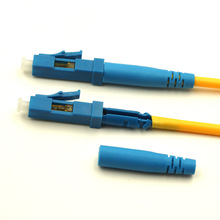 光纤快速连接器对浅蓝色光纤接头FTTH皮线0.9MM预埋lc/upc冷接子