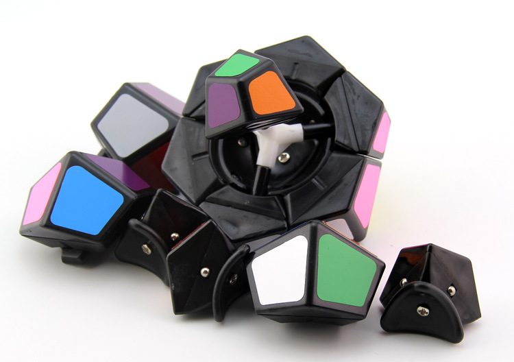 蓝蓝四轴十二面魔方 (14).jpg