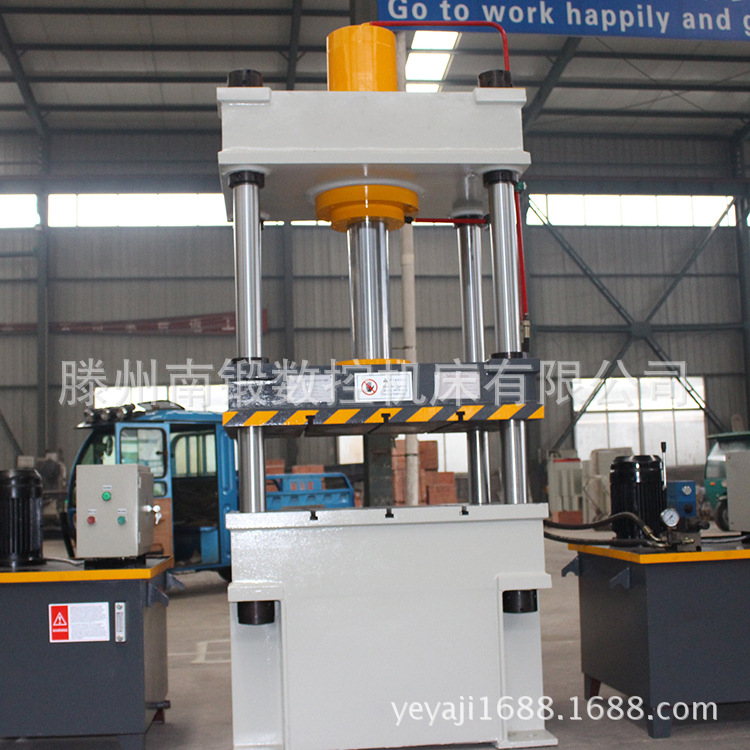 100噸四柱 出口(22) 副本.JPG