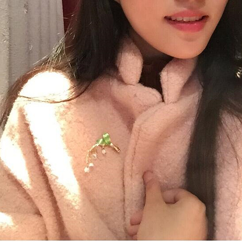 Women'S Gender Elegant Pin Flower Imitation Pearl Alloy Plating Women'S Brooches