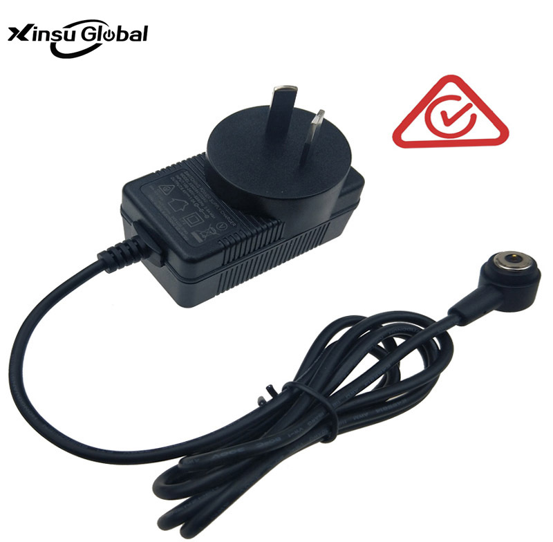 8.4V1A 2串锂电池充电器,磁吸连接器,SAA RCM C-Tick认证