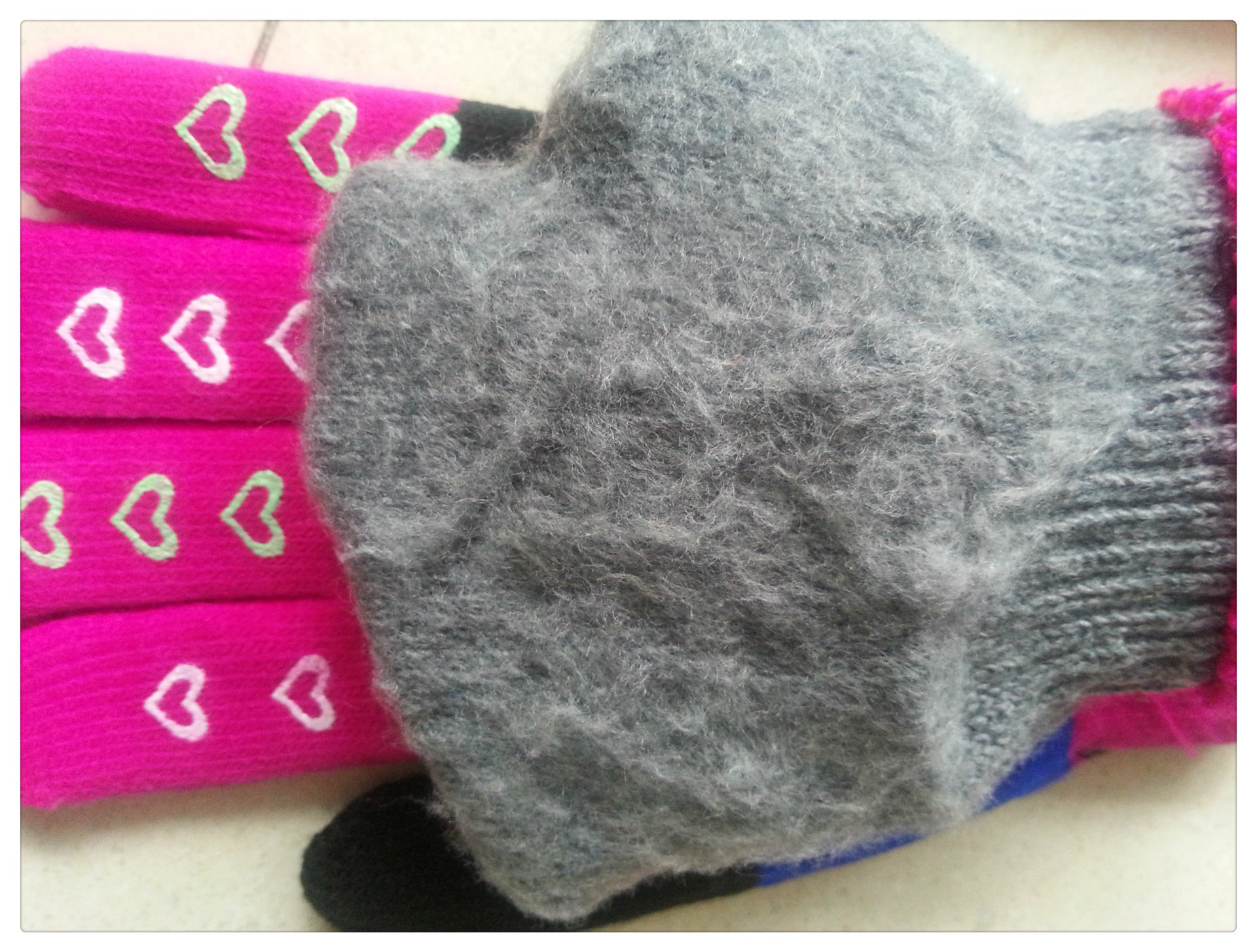 Directo de fábrica Adulto Femenino de tres colores acrílico punto offset doble capa engrosada guantes de invierno cálido en stock al por mayor