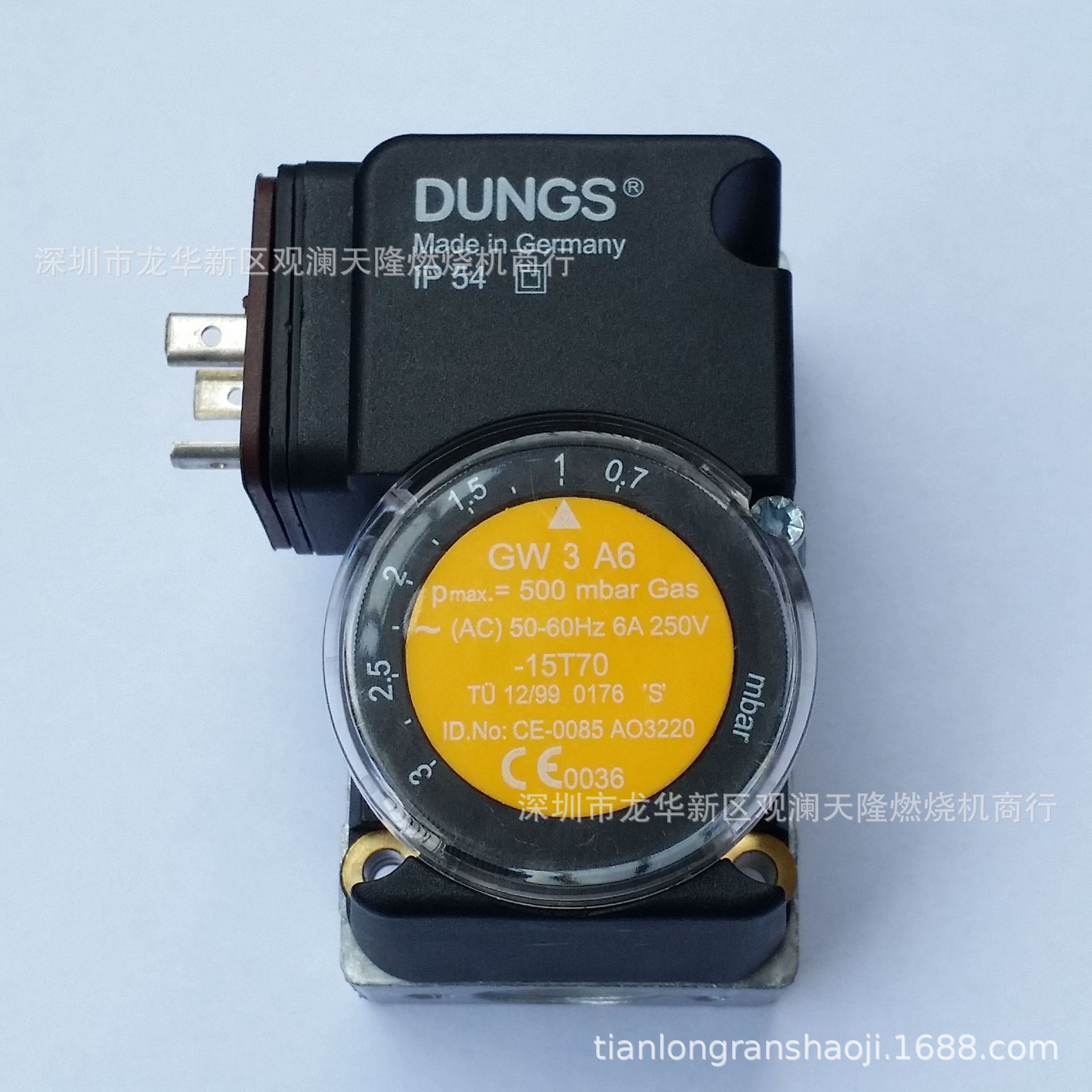 销售DUNGS冬斯牌GW 3 A6 0.7-1.5mbar毫巴空气压力开关
