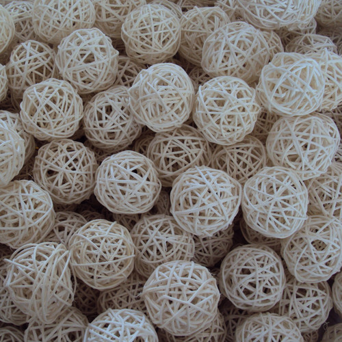 Bird toy parrot/foot grab toy Wood color/white Parrot rattan ball rattan ball gnawing and killing time