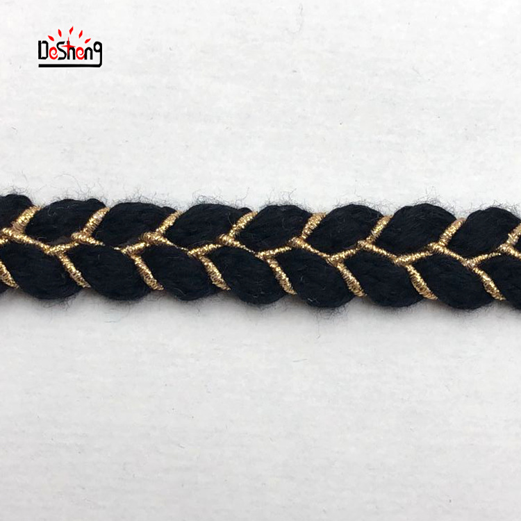 钩金辫子黑
